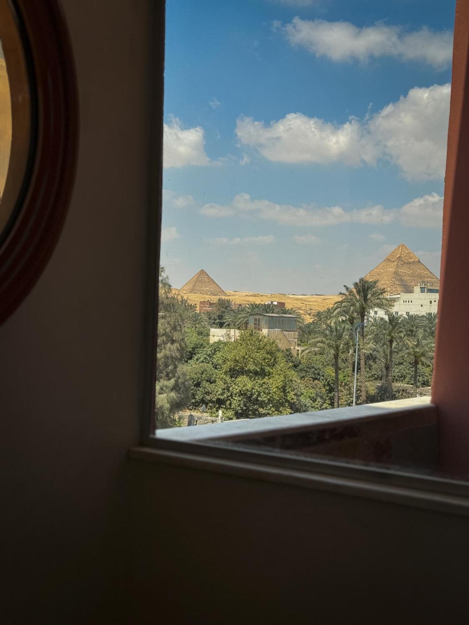 Almas Pyramids View Hotel Kafrat al Jabal Bagian luar foto