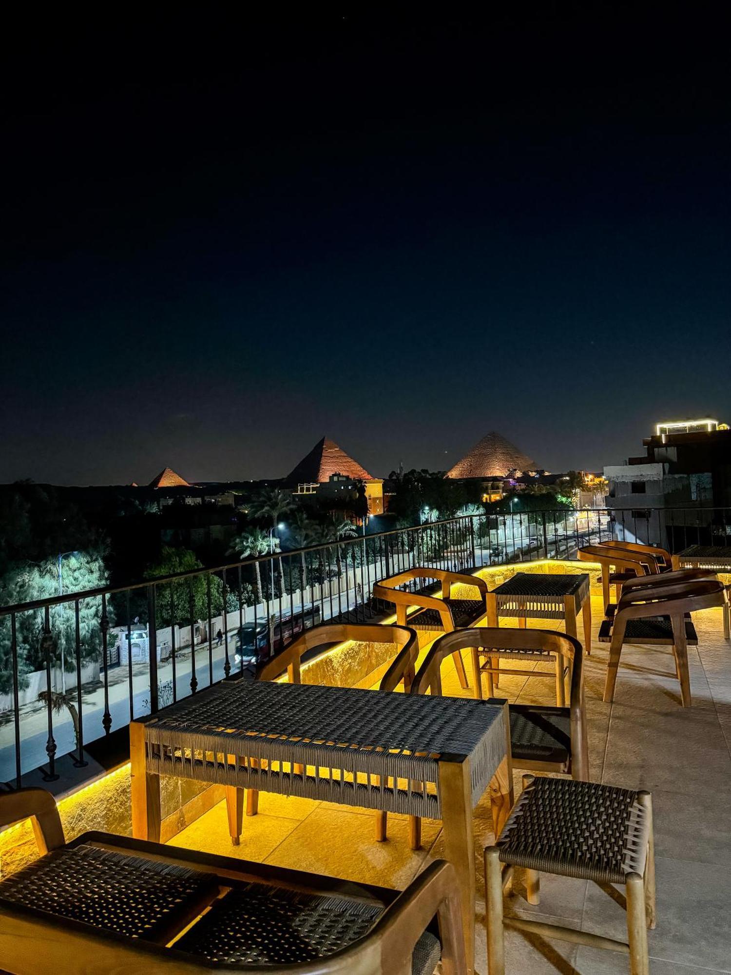 Almas Pyramids View Hotel Kafrat al Jabal Bagian luar foto