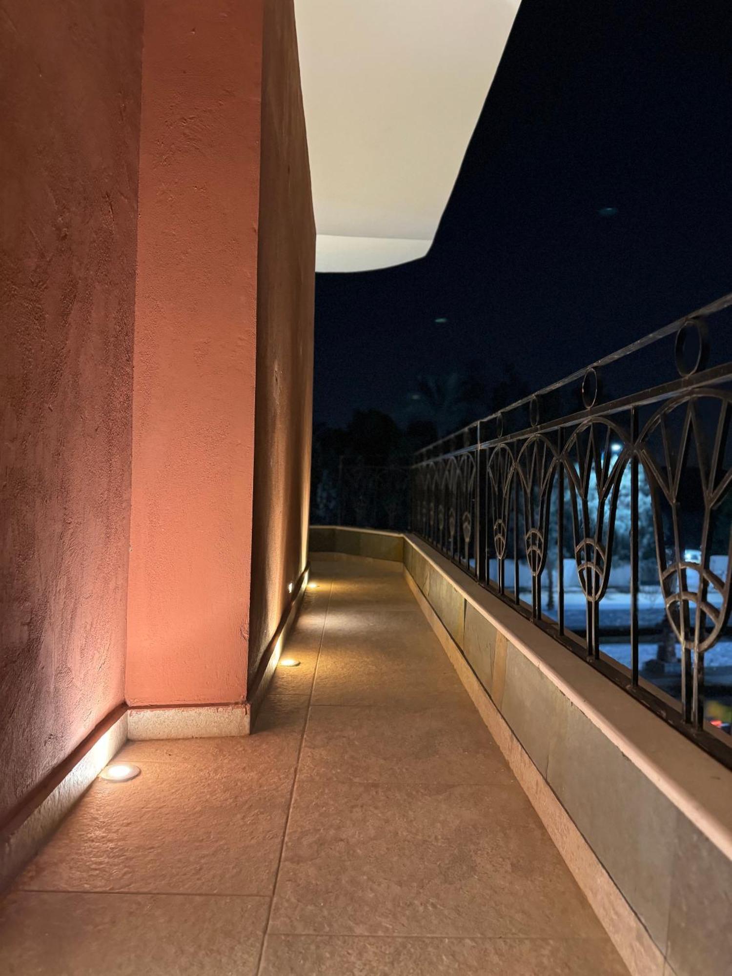 Almas Pyramids View Hotel Kafrat al Jabal Bagian luar foto